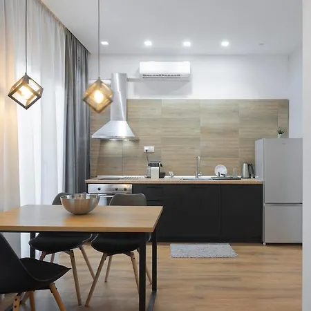 Ancient Agora Wood Living شقة